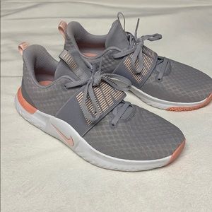 womens nike renew in season TR9
